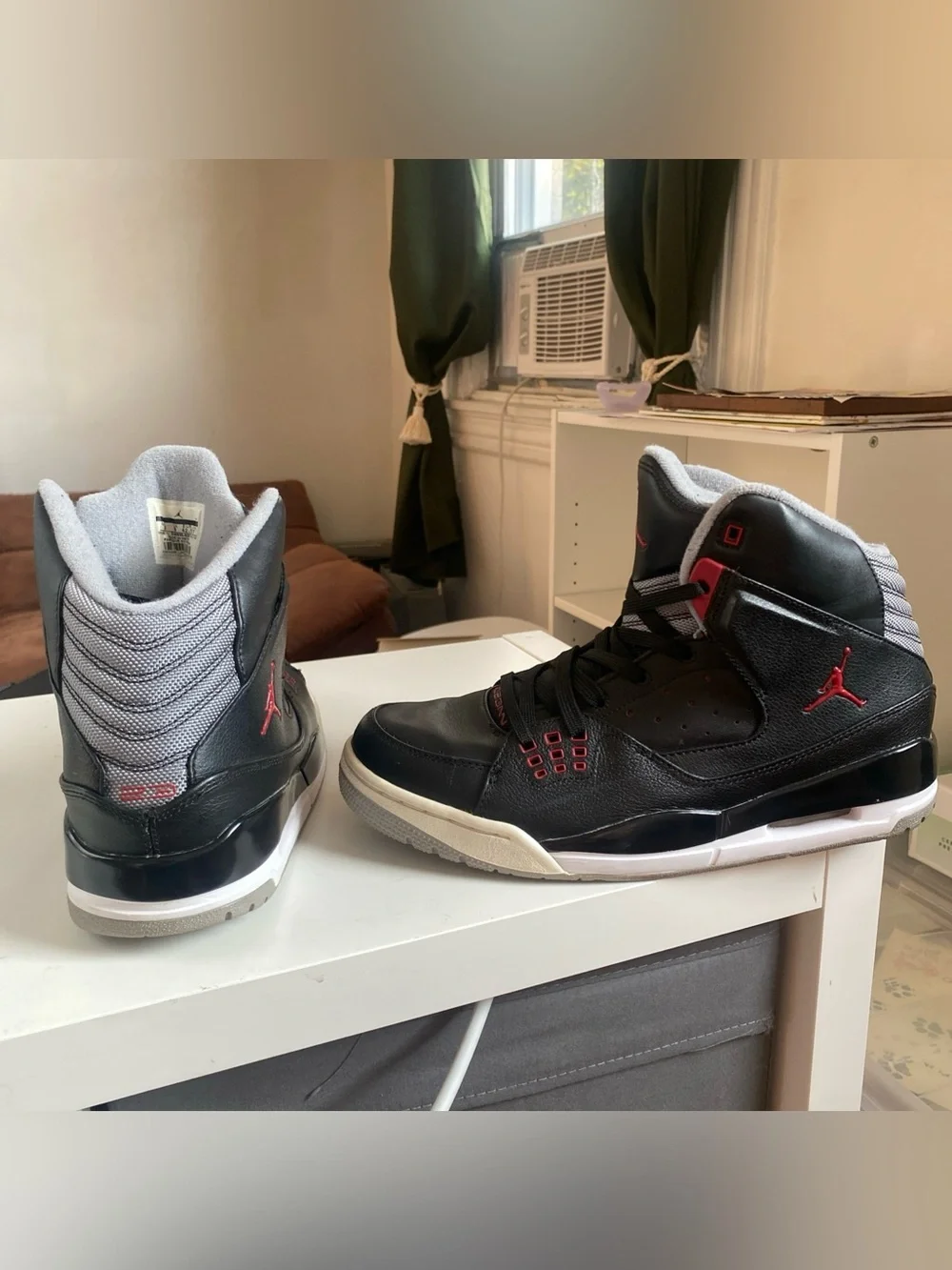 Jordan SC-1 Black and Red High-Top Basketball Sneakers Men’s Size 9